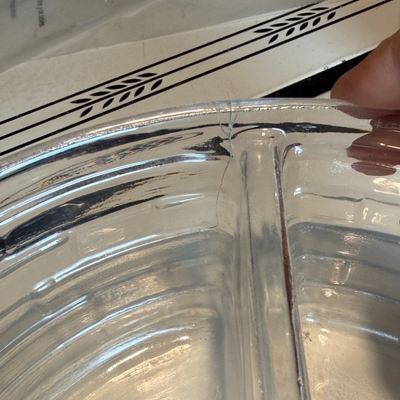 Longaberger 1999 Darning Basket with Liner and 4-Way Protector - Picture 3 of 5